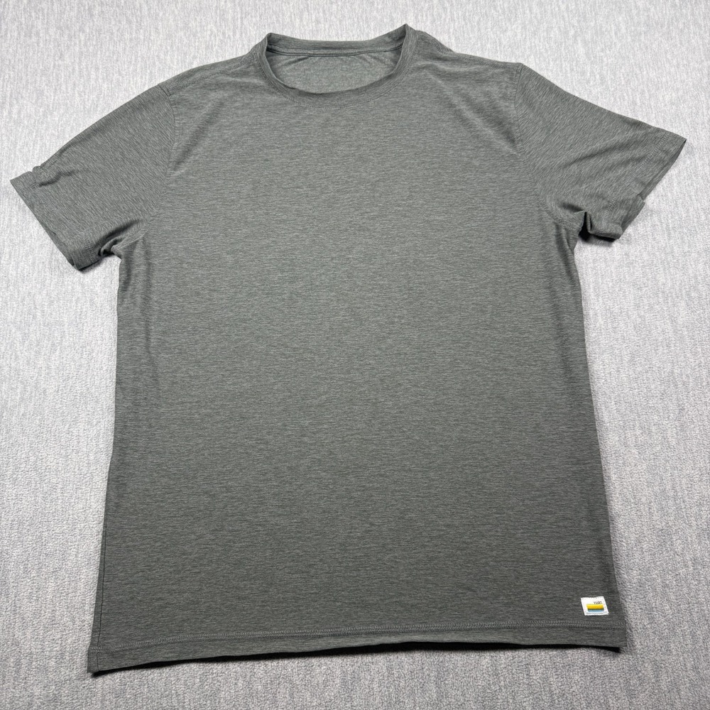 Vuori Mens M Gray Current Tech Tee Short Sleeve Moisture Wicking Athletic V126